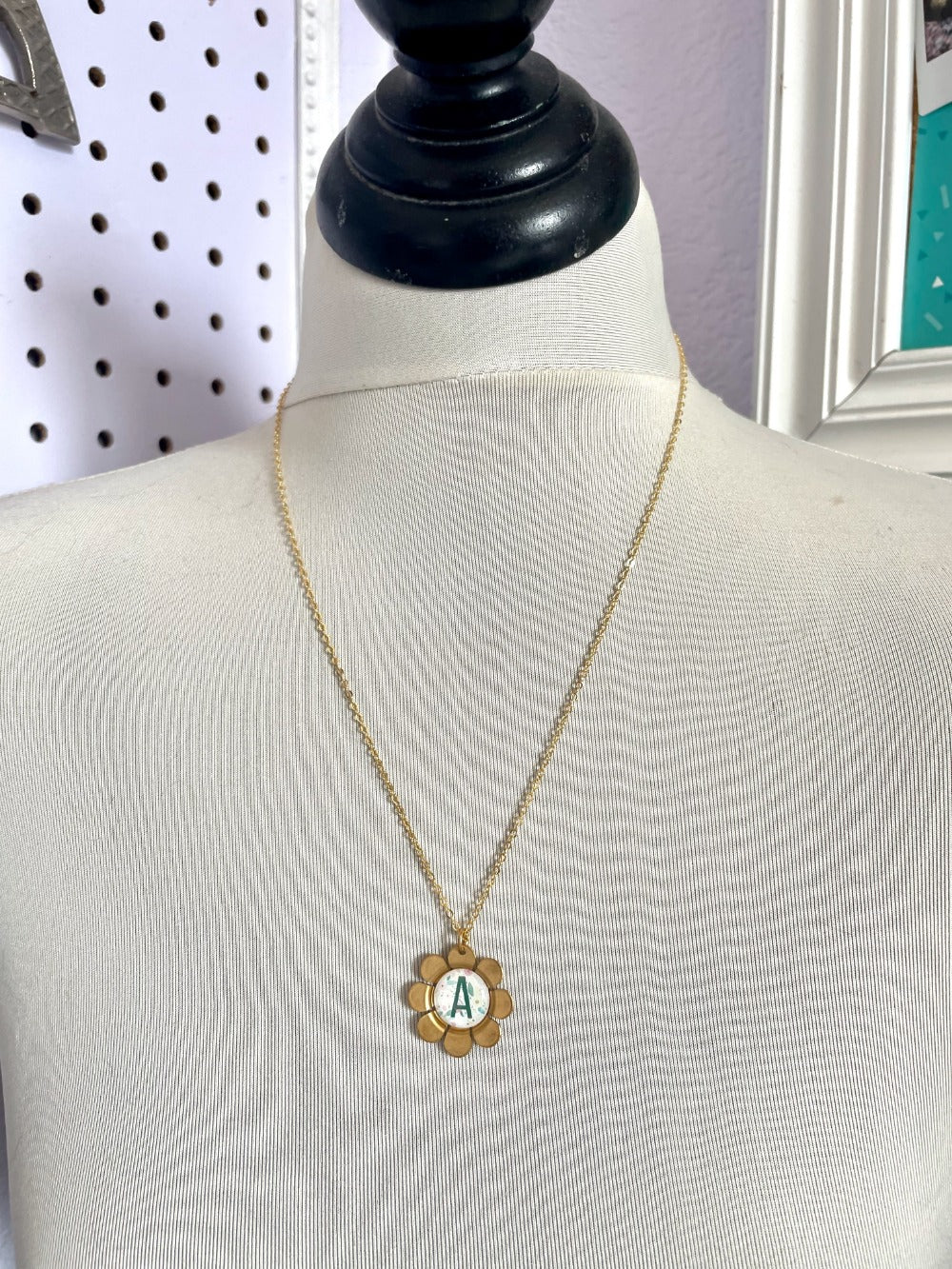 Flora - Vintage Daisy Flower Monogram Necklace