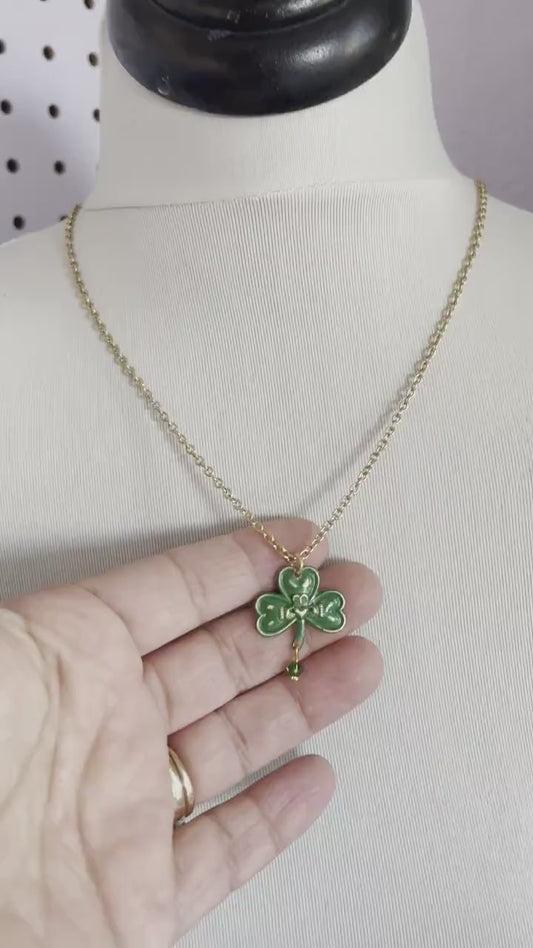 Claddagh Shamrock necklace - clover necklace