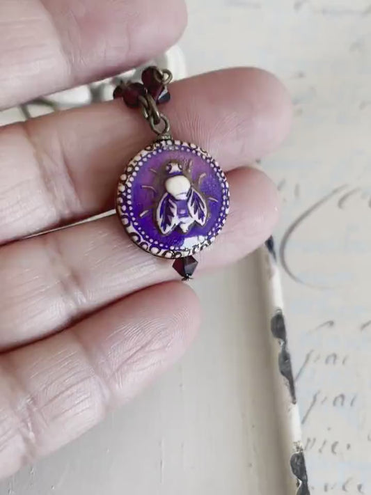 Beatrice - Mood bead bee necklace