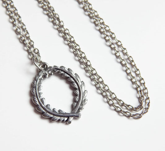 Laura - laurel wreath Necklace in Pewter