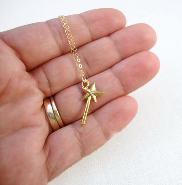 Glinda - magic wand necklace