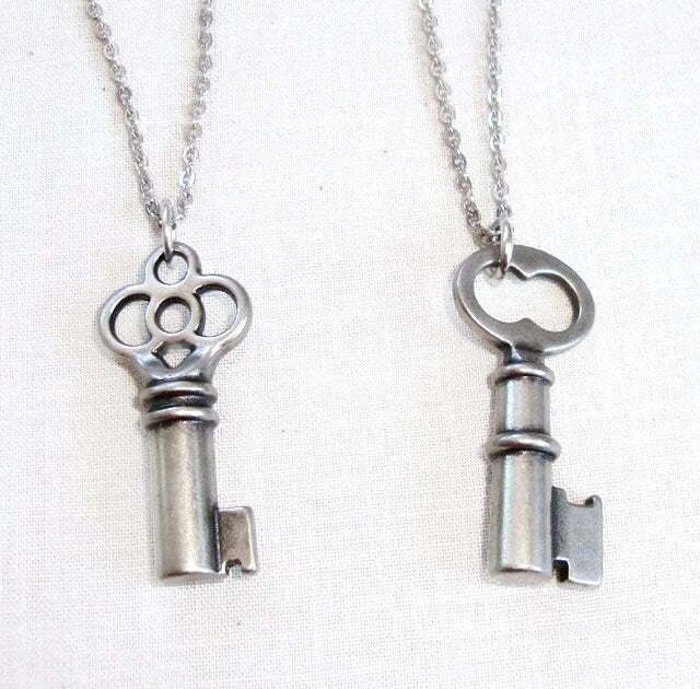 Elnora  - silver key necklace