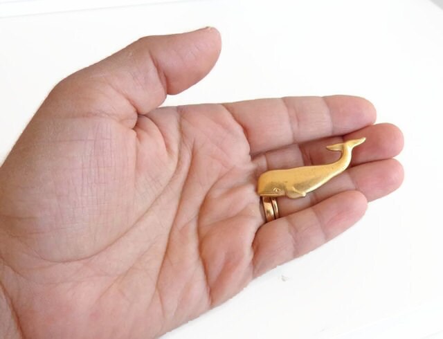 Frankie - vintage brass whale brooch