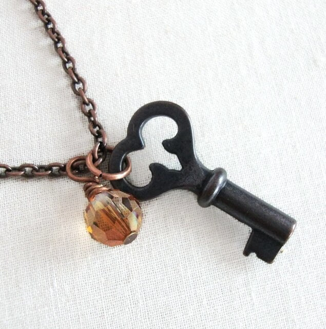 Mona - antique copper key necklace with Swarovski crystal