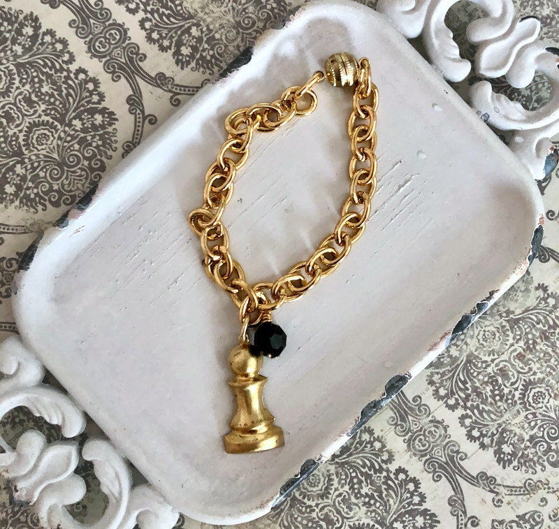 Pawn chess piece bracelet - pawn chess charm  - vintage charm - Ches charm bracelet