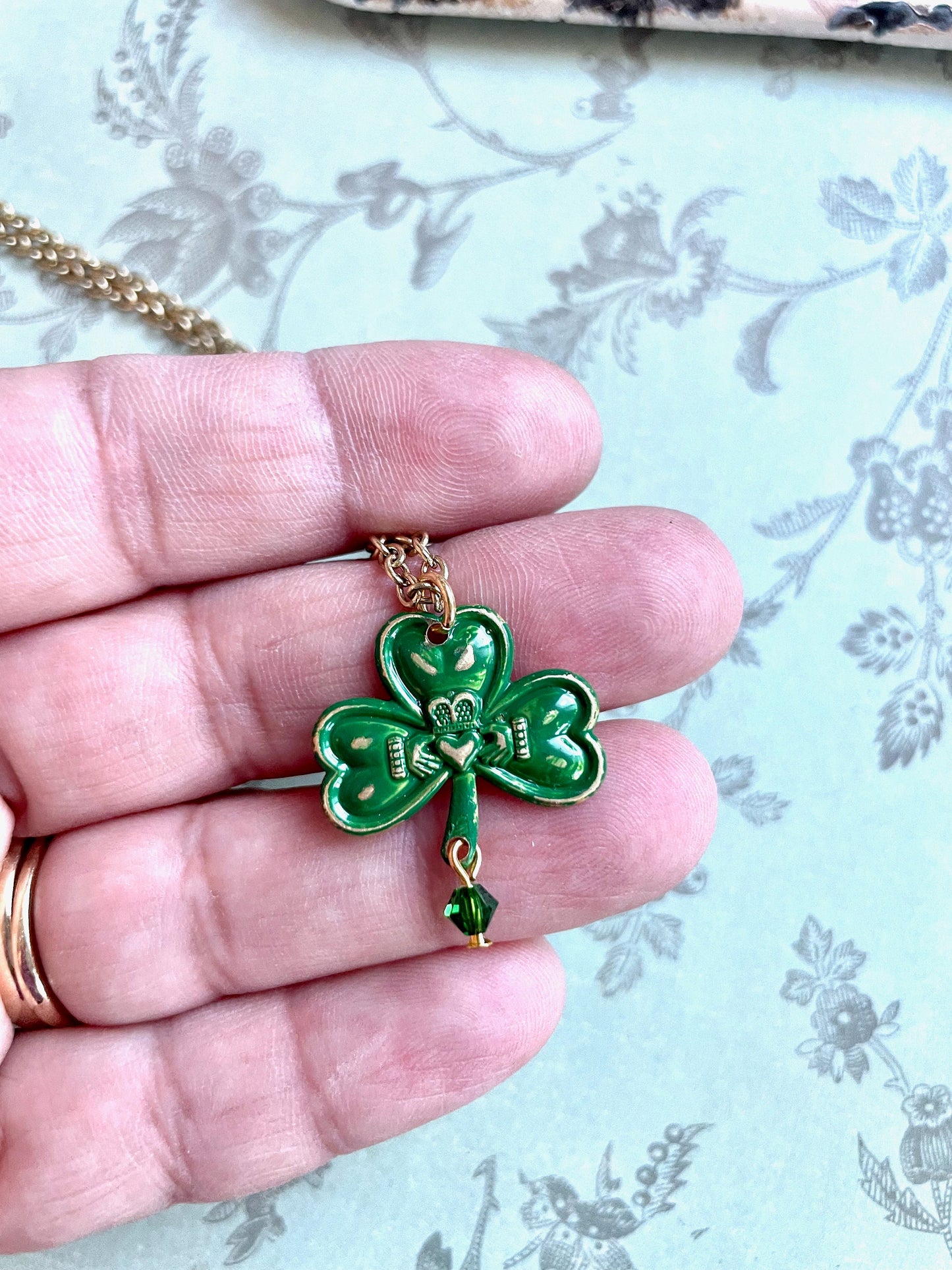 Claddagh Shamrock necklace - clover necklace