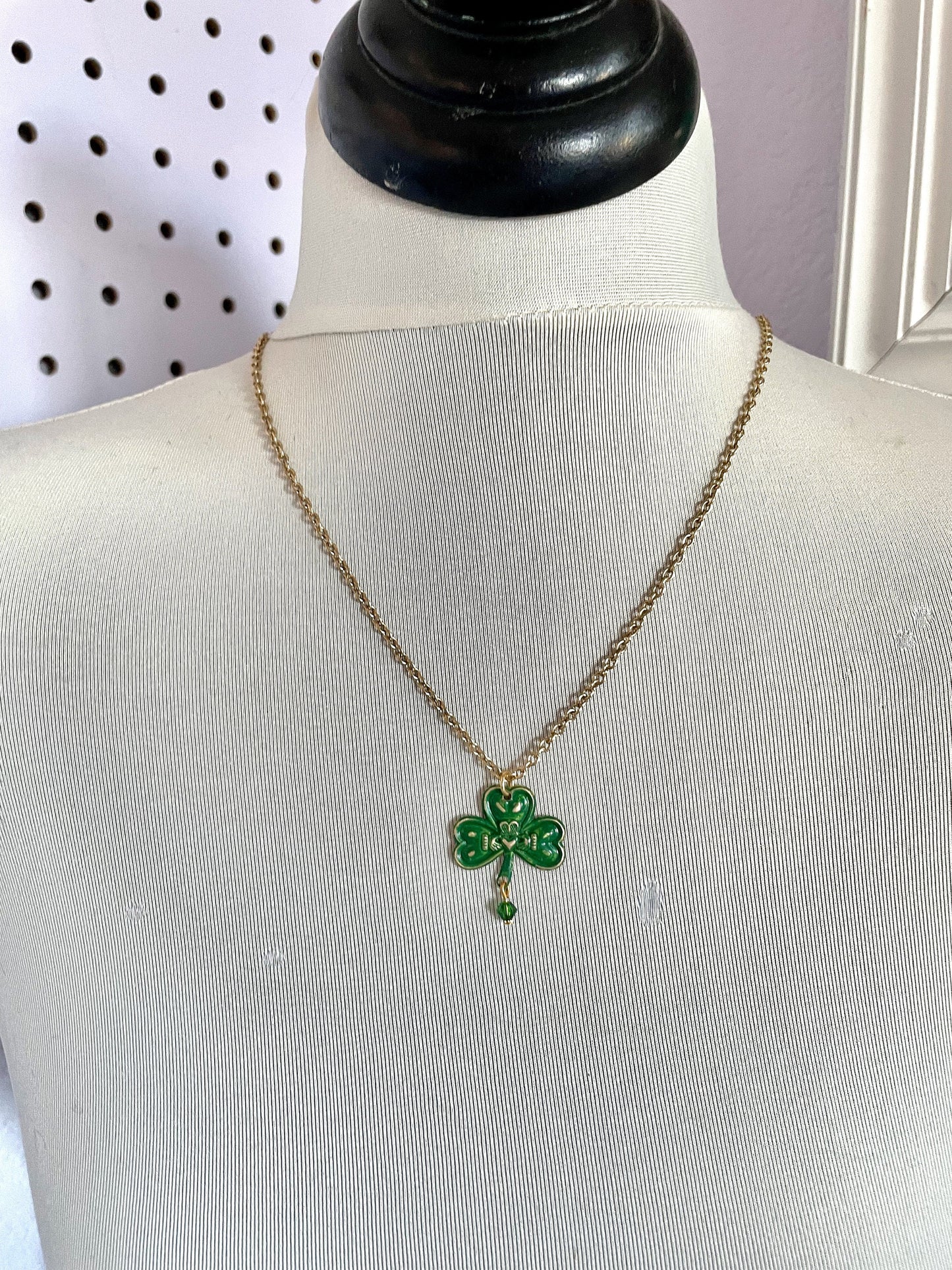 Claddagh Shamrock necklace - clover necklace