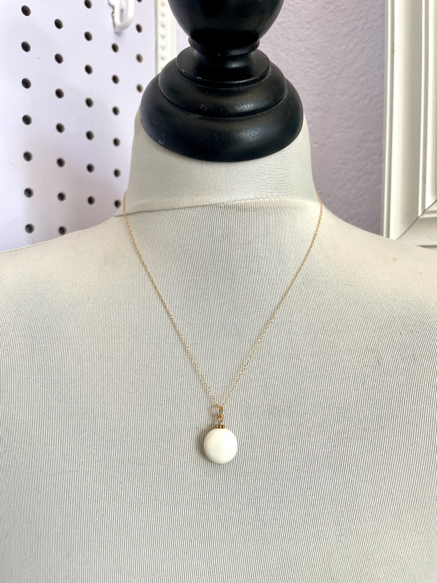Cream coin pearl necklace