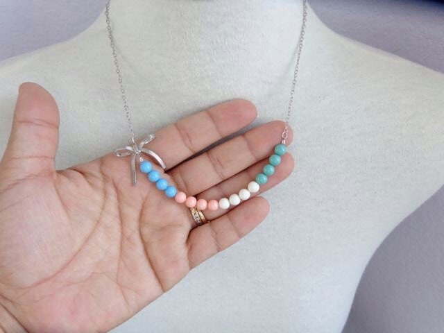 Pearl color block necklace