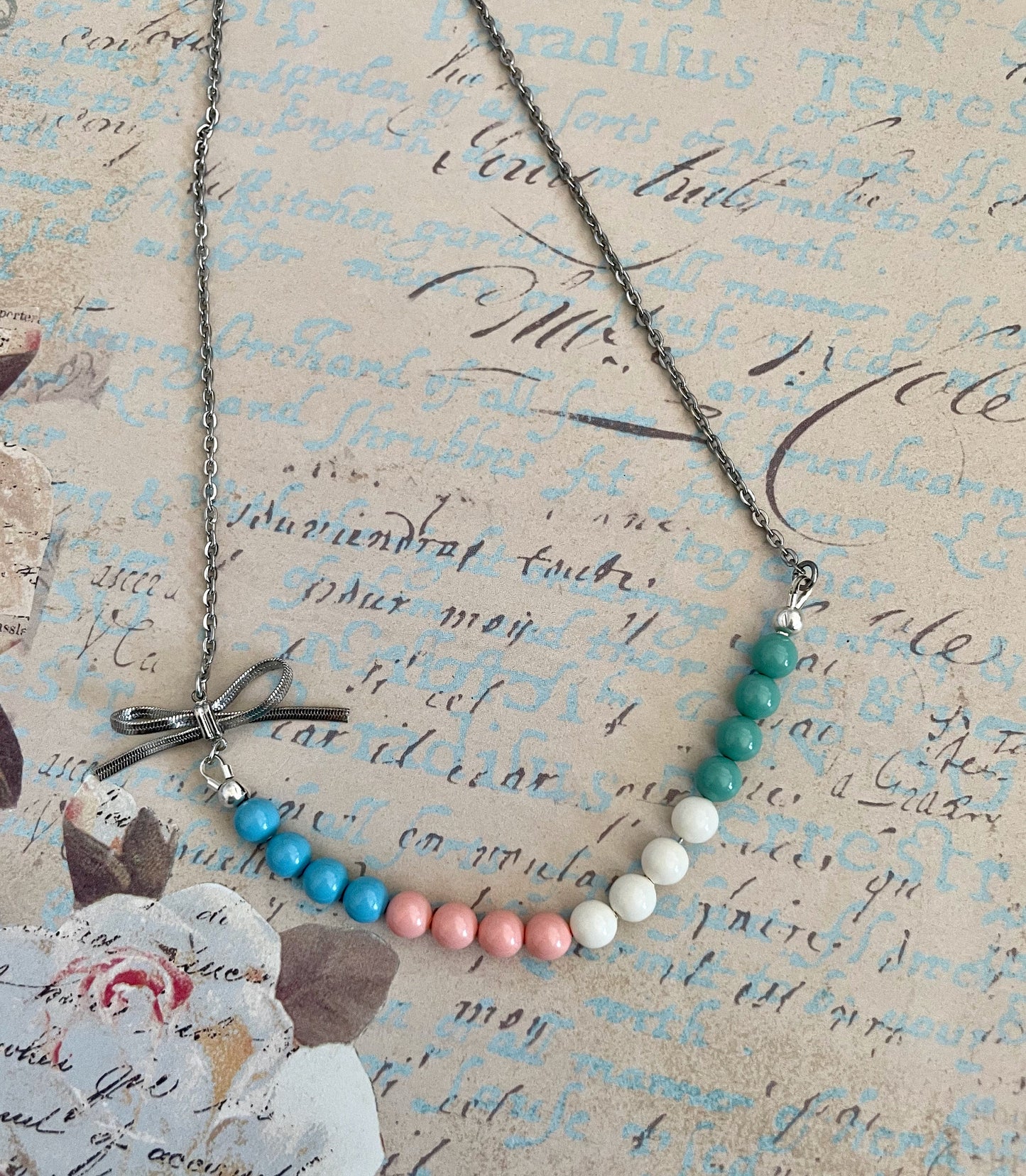 Pearl color block necklace