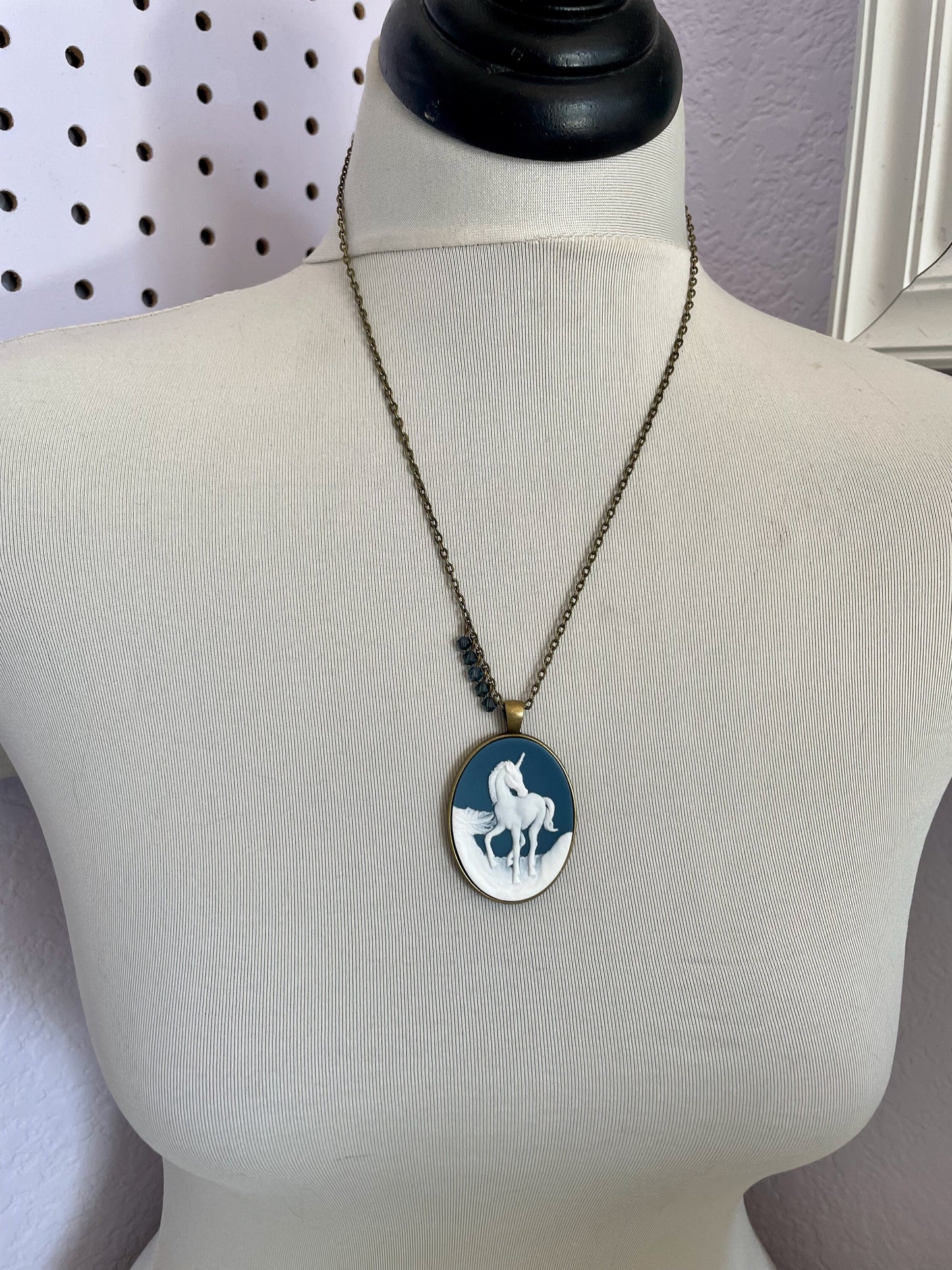 The last unicorn - unicorn cameo necklace