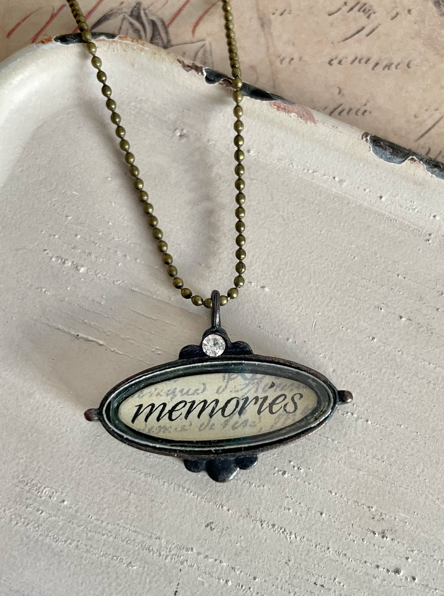 Ronnie - memories shadowbox necklace