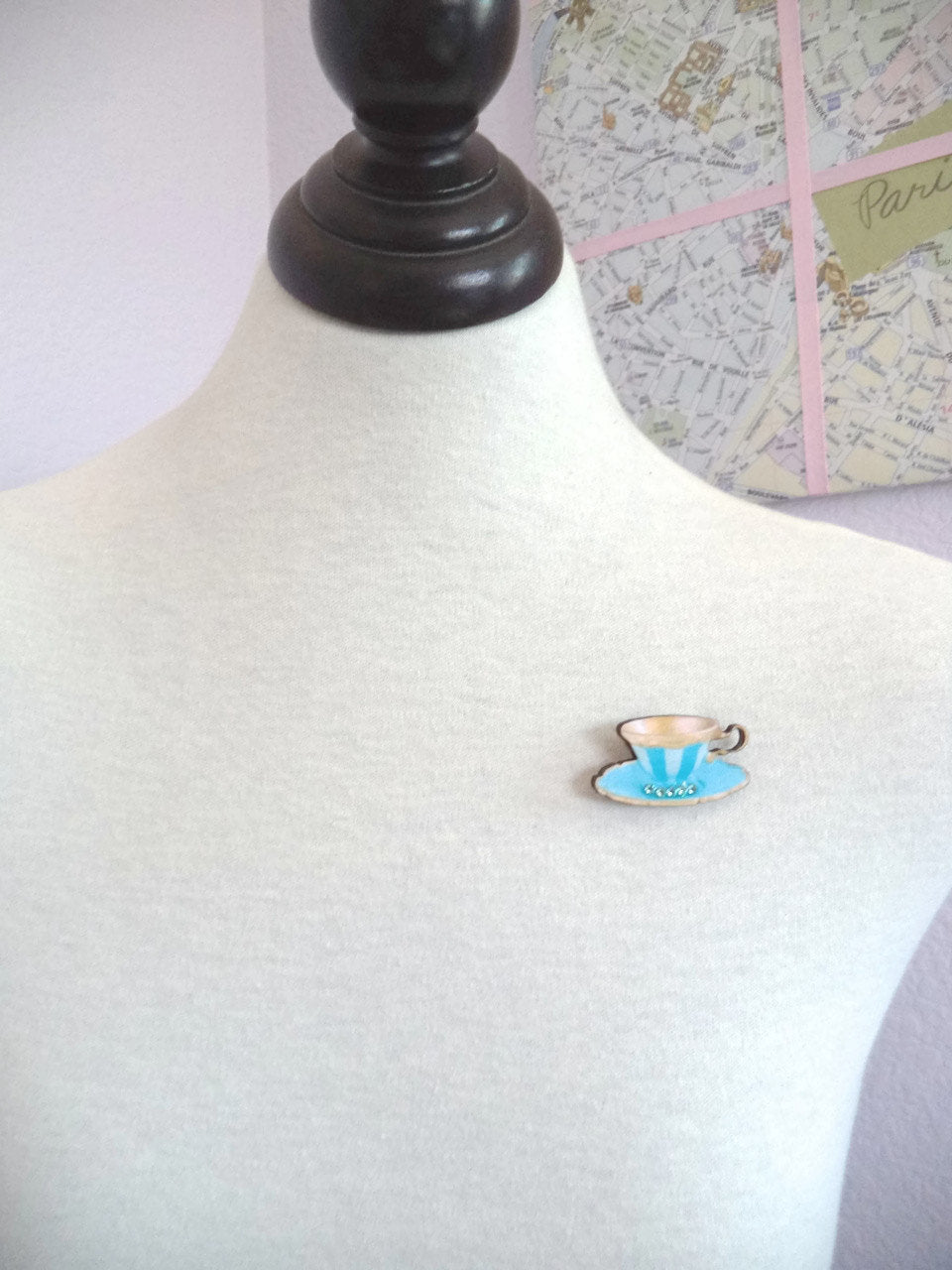 Alice in Wonderland Wood Stripe Teacup Brooch