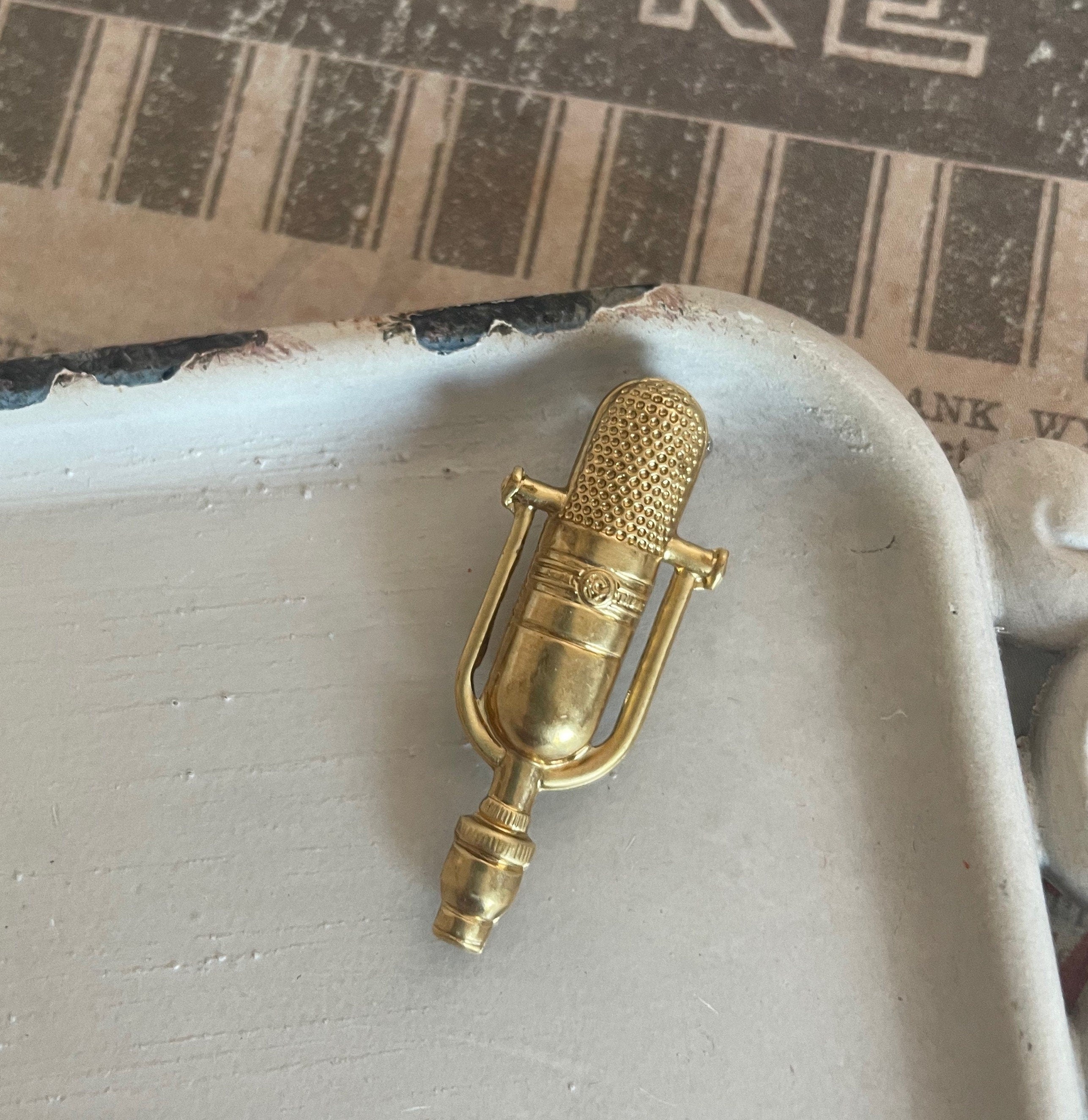 Brass microphone pin – The Green Antique Trunk